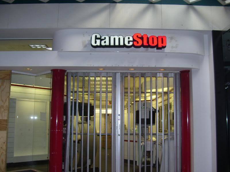 GameStop Closing 500 Stores in 2013 Gamester 81